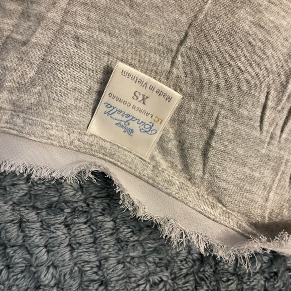 Cinderella’s castle T-shirt - Picture 3 of 3